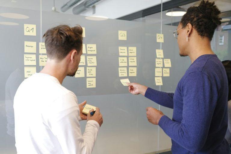 10 dinámicas de trabajo en equipo para empresas (presenciales y en remoto)