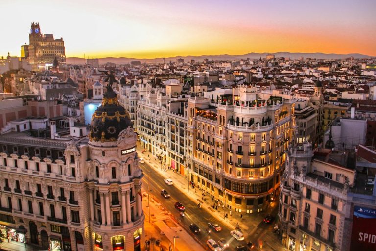 Cómo crear una empresa en España (guía paso a paso)
