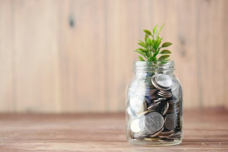 Cómo ahorrar dinero: 12 métodos que funcionan y dónde guardar tus ahorros