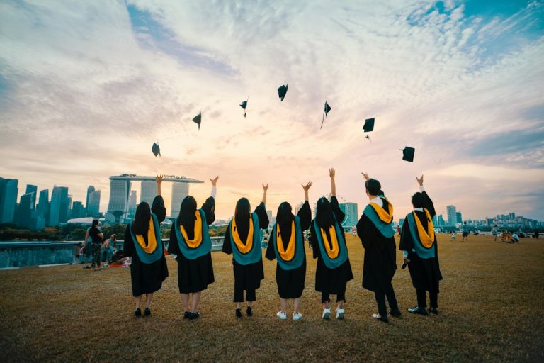 Becas para colombianos para estudiar en el extranjero