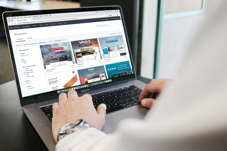 ¿Necesitas una página web para tu negocio si ya tienes Facebook o Instagram? Razones, costos y cómo crearla